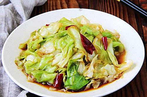 手撕包菜最简单的做法1